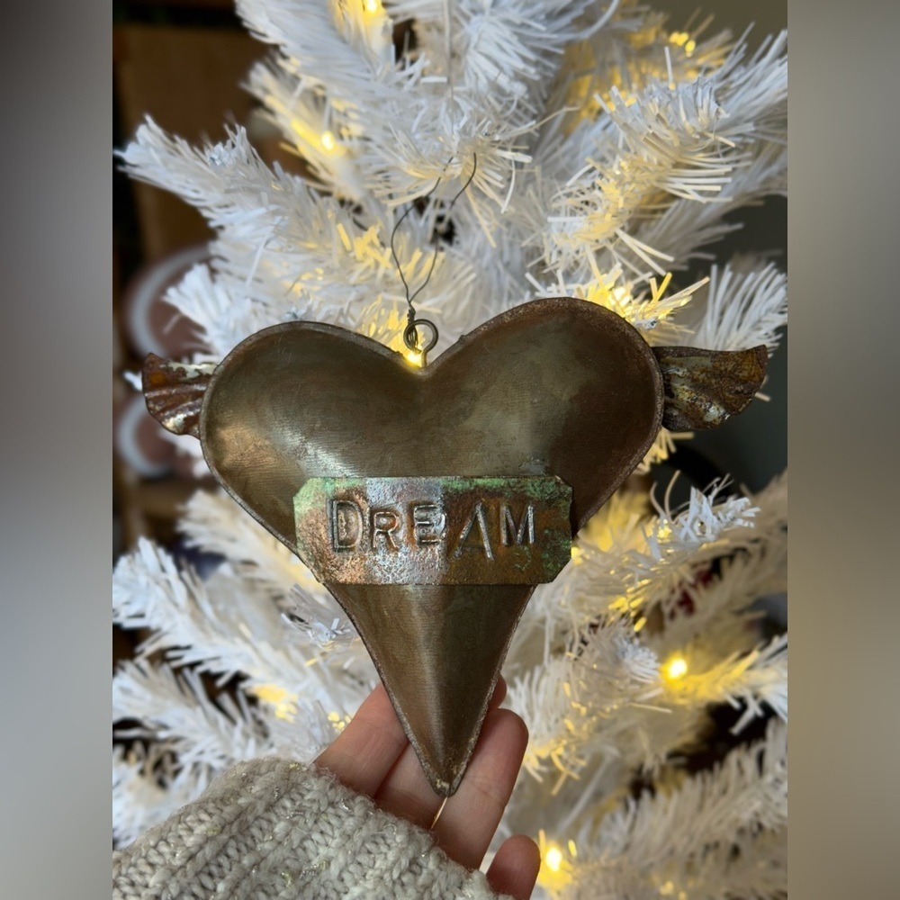 Vintage 1975 Gold Heart Ornament with 'Dream' Inscription